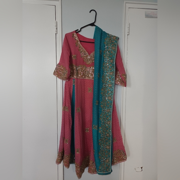 Fancy dress - Picture 2 of 4